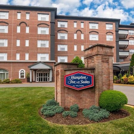 Hampton Inn & Suites Stamford Exterior foto