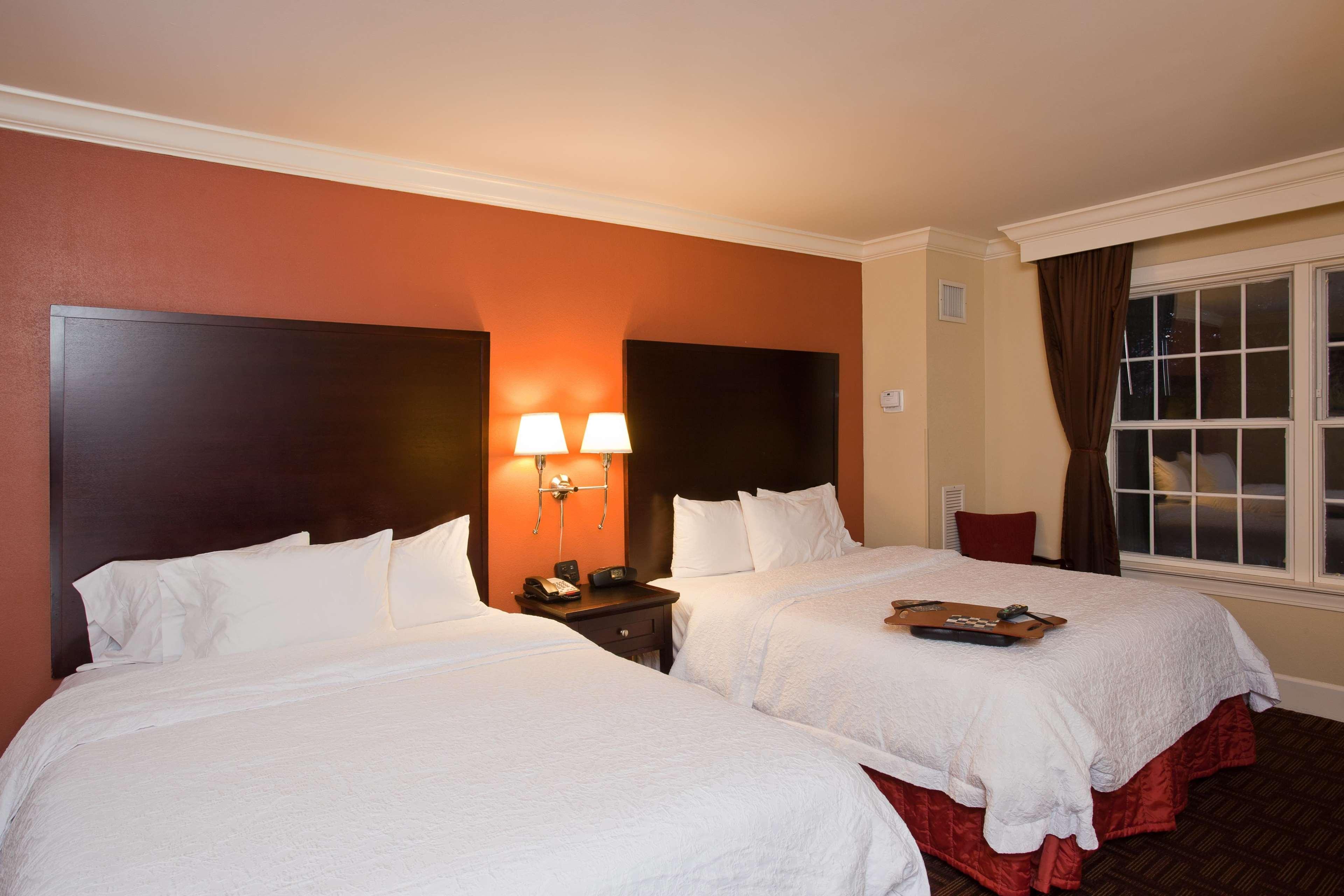 Hampton Inn & Suites Stamford Exterior foto